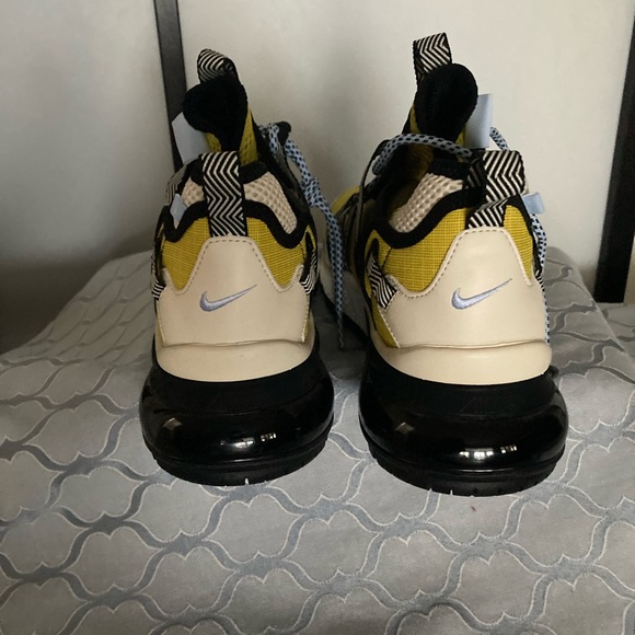 NWOB, NIKE AIRMAX 270 men’s athletic shoe - Picture 5 of 6